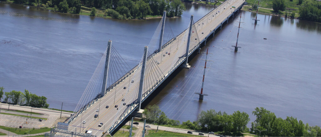 Autoroute 25 Bridge and Highway